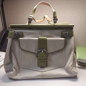 Coach Ivory Canvas & Green Leather A043-9367 Hampton Tote Handbag